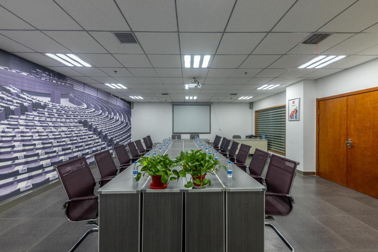 Zhangye Gov Station Екстер'єр фото